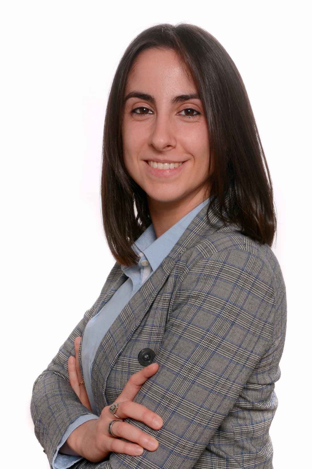 Claudia Meia - Alternative Investments Expert